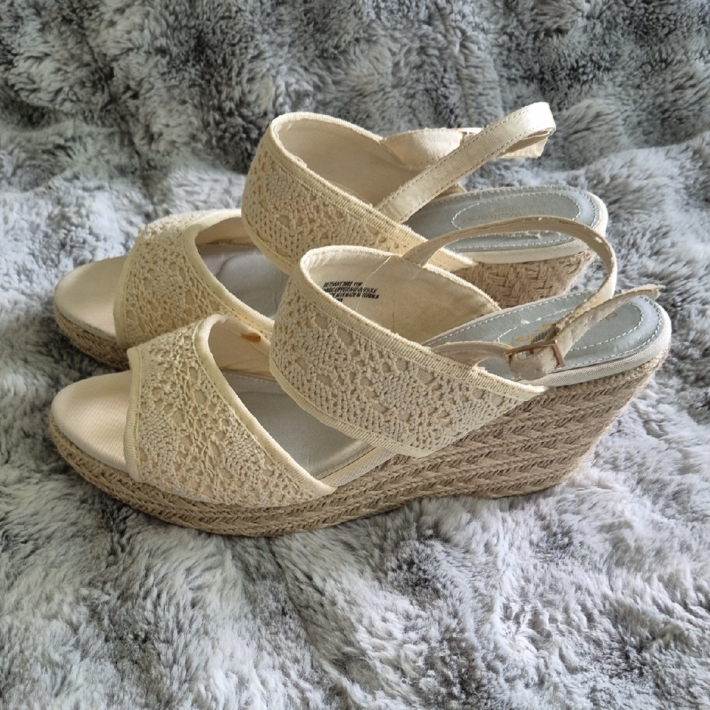 cloudwalkers Cream Lace Espadrille Wedge Sandals